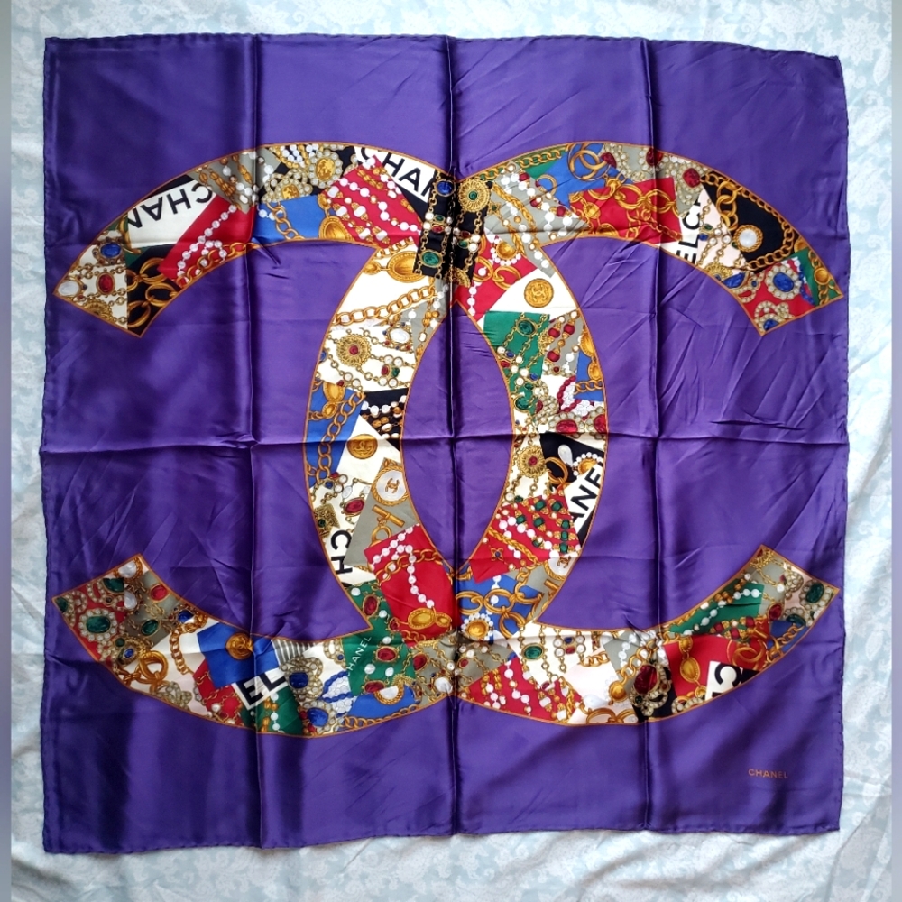 💜Chanel CC Jewel Print Scarf💜 - Picture 9 of 9